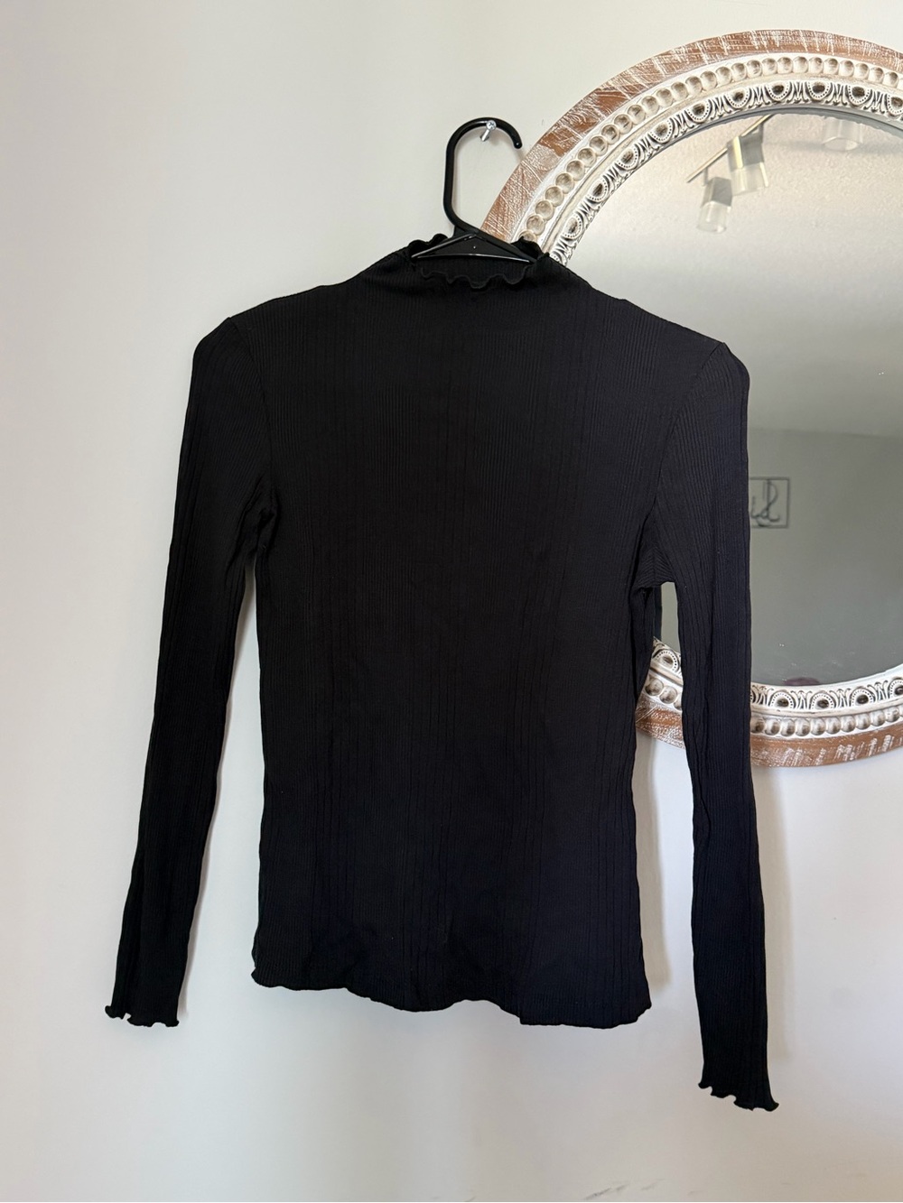 Black Ribbed Turtleneck Sweater - Sleek Long Sleeve